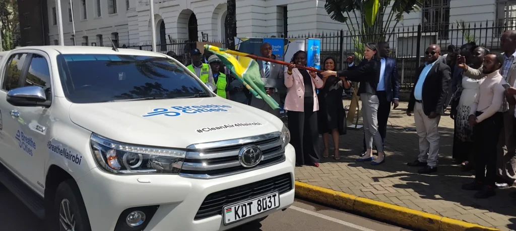 The CECM Green Nairobi ceremoniously flags off the deployment of the air quality sensors.